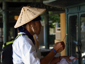灯明・線香を･･･