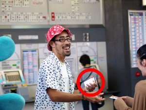 名刺カードは直接お渡ししました