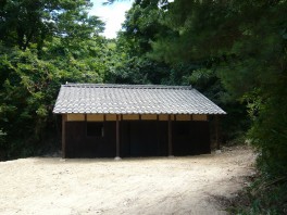 源二郎小屋完成