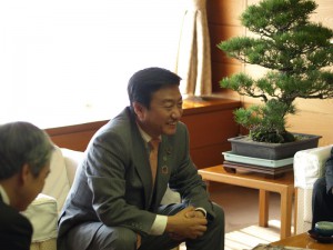 111028visitMayor0007