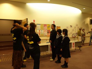 111030staff_audience0041_3
