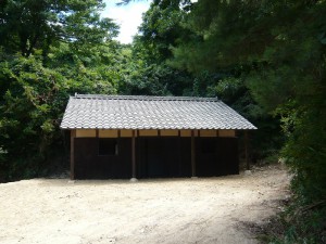 源二郎小屋完成！
